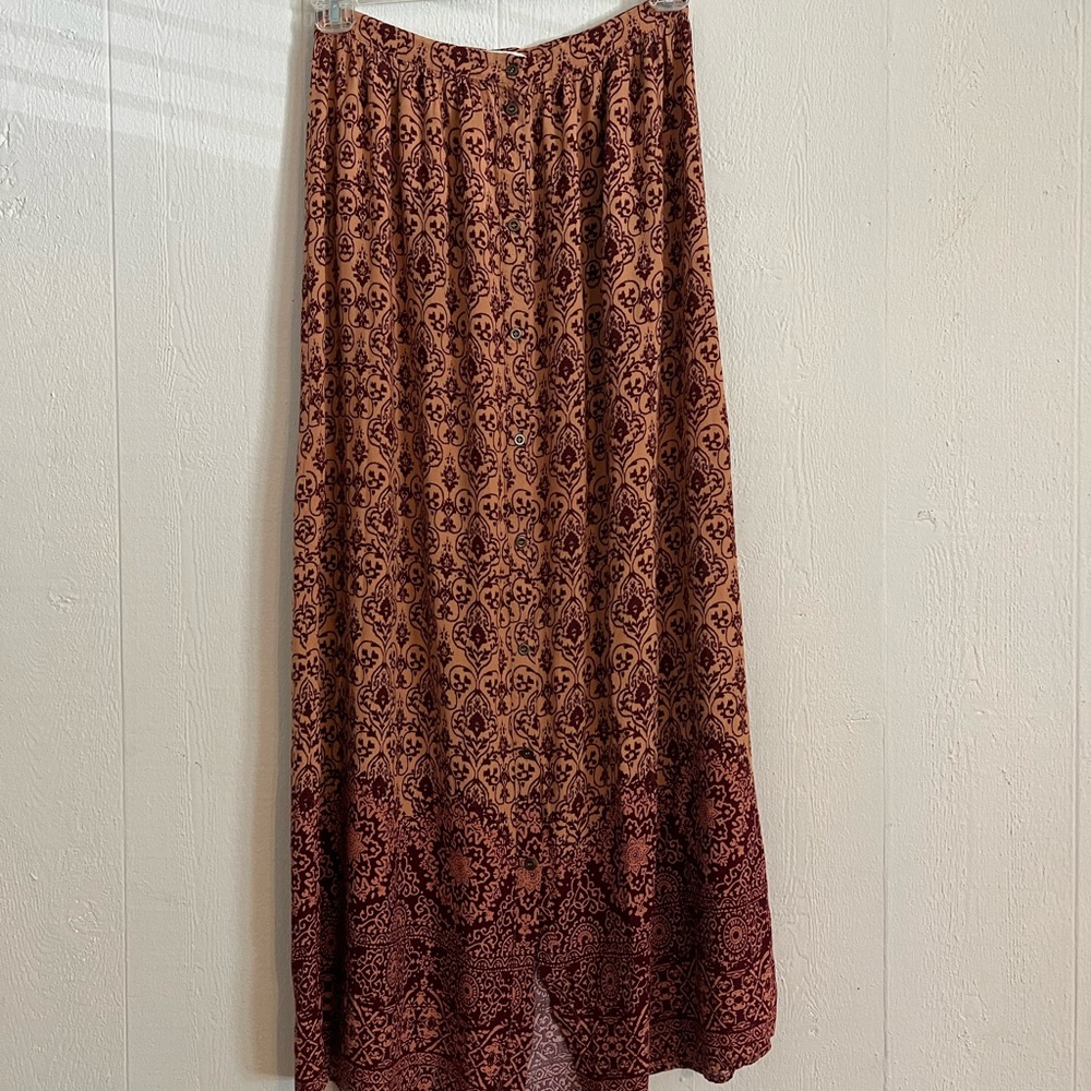 Sunset printed maxi skirt with buttons
